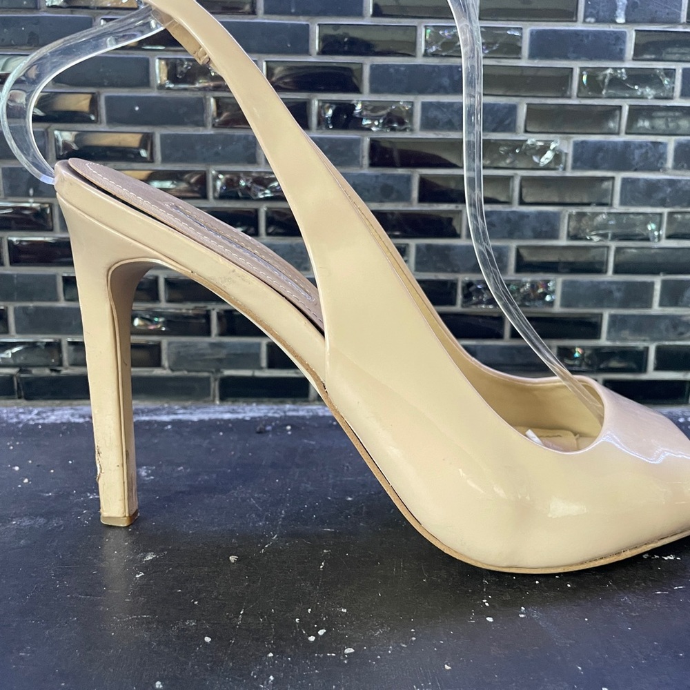 Bcbgeneration Nude Peep Toe Slingback Patent Leat… - image 2